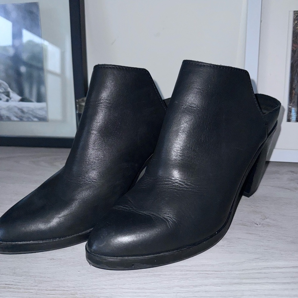 Dolce Vita Black Leather Mules